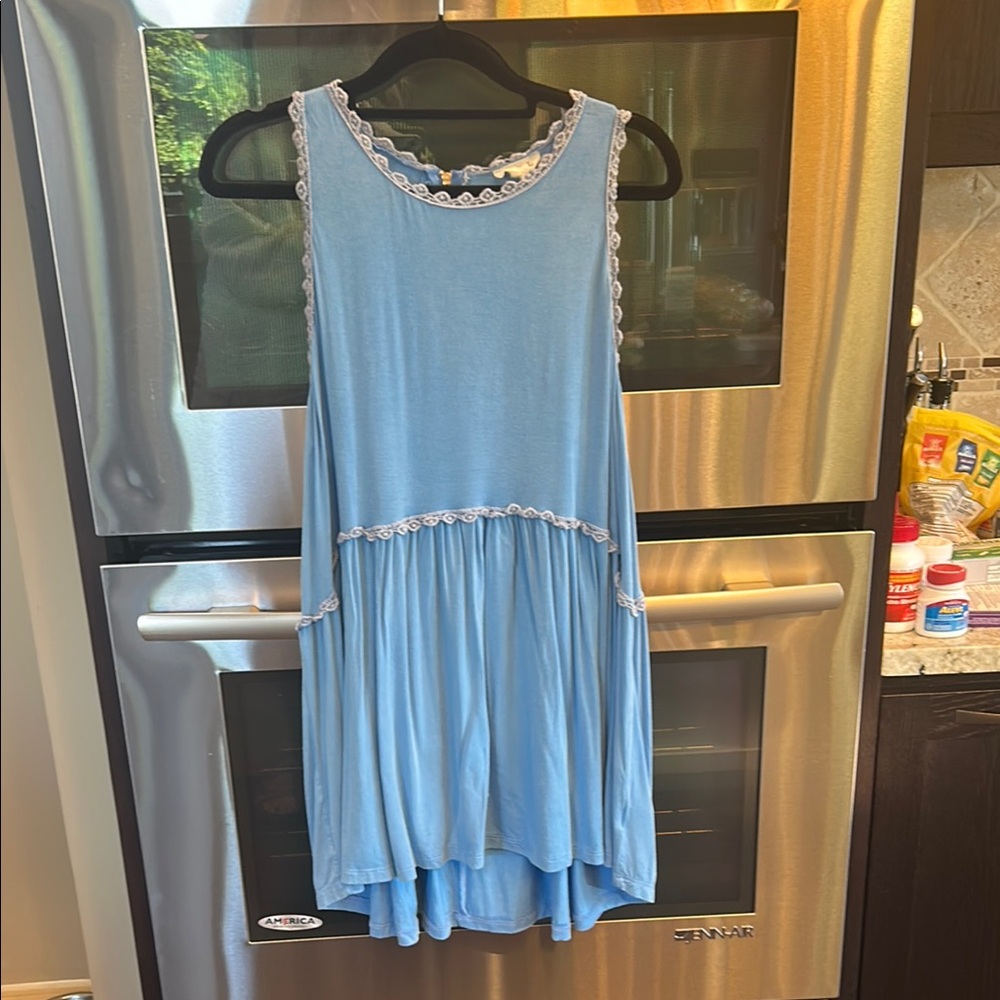 POL Light Blue Sleeveless Lace-Trim Tank Long